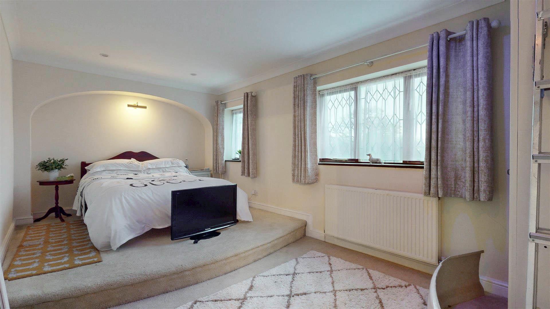 Willen Park Avenue., Willen Park, Milton Keynes